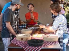 Made Sura Bali Driver & Tour, hotel di Ubud