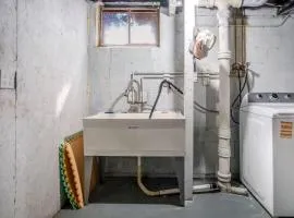 The Main Stay - Mineola Bay Lakeview and Access - Fully Furnished Monthly & Seasonal Rental in Fox Lake