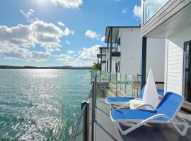 lake view apartment 湖畔别墅, casa rústica em Montmartre