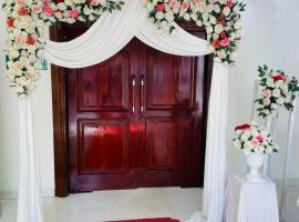 Grand Emerald Hotel kahawatta, hotel in Kahawatta