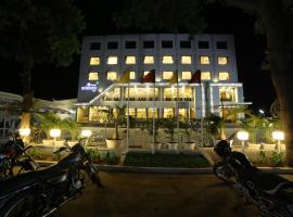 Hotel Arizona Inn, ξενοδοχείο σε Anand