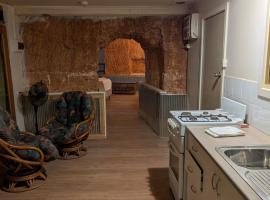 Desert Gum Grund st, hotel near Coober Pedy Airport - CPD, 