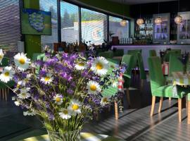 Pokoje Ślężanskie, hotel v destinaci Sobótka