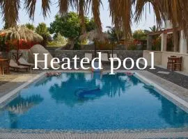 Birds Villa Apartments with Heated Pool - Including Car and Breakfast