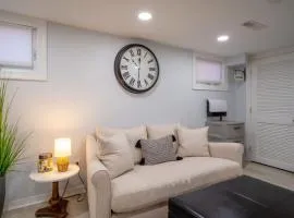 The Lake House on Myers Bay - 3-Bed 2-Bath Luxury Home with Private Pier Beach Firepit and Deck