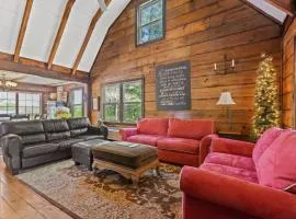 WiFi Pet Friendly Secluded Knotty By Nature