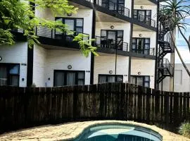 Stylish Modern Apartment in the heart of Maboneng, Free Wifi and Netflix