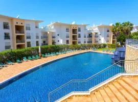 BnB Homes Eco Apartment with Terrace, 2 Swimming pools & Tennis court