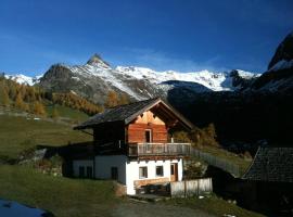 Wieshof Alpines Ferienhaus auf 2000m, hotel a Maso Corto