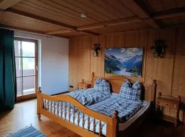 Idyllische Maisonettewohnung mit Bergblick