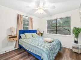 Warm & Relaxing Game Day Stay! 2 King Beds Near UGA & DT