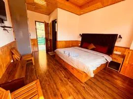 House of Paws Manāli