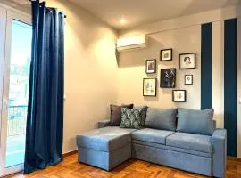 Cosy, Athens core fully renovated apartment