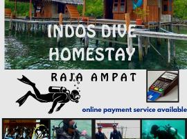 Indos Dive Homestay-Raja Ampat, casa rústica em Besir