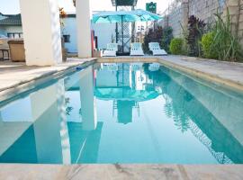 The Emerald Apartments Ibex Meanwood, hotel met parkeren in Lusaka