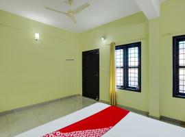 Hotel O Prasanth Holiday Inn, ξενοδοχείο σε Chegāt