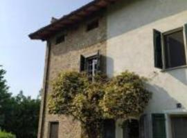 Ampia stanza nelle campagne parmensi, ξενοδοχείο σε Pratoretto