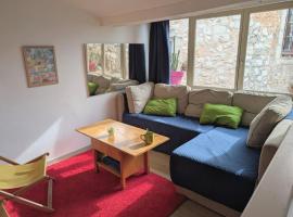 Old town great location cosy home, Hotel in Tourrettes-sur-Loup