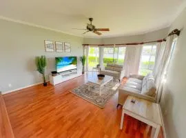 Waterfront Bliss at Tropical Townhouse townhouse