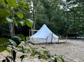Lovely Bell Tent with Spacious Interior Great for Small Groups in Pennsylvania