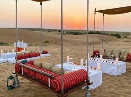 Desert Popular Resort & Camp, rantahotelli kohteessa Jaisalmer