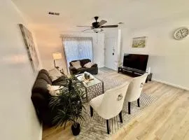 Entire Cozy Apartment Fully Renovated Modern Style