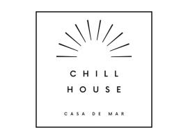 Hostel Chillhouse, guest house in La Lucila del Mar