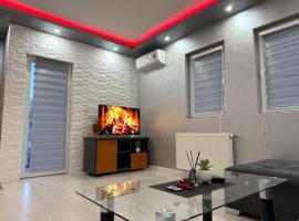 Infinity Apartman Obrenovac, sa parkingom privatnim, ξενοδοχείο σε Ομπρένοβατς