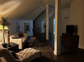 Innkeeper Suite at The Currier Inn, hotel u gradu 'Greeley'