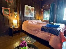 Thai Classic House Rimtalay