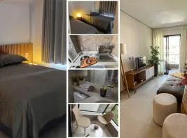 RUA PLANA, 2qts, 2 banh, VARANDA c CHURRASQUEIRA, estacionamento, ELEVADOR, portaria