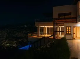 The View Modern Mansion VIP El Mirador Senaventura