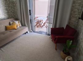 Casa No Centro de Angra da Glaucia, hotel in Angra dos Reis