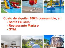 Parque Aquatico y Bubble Glamping, Sosua!，位于苏莎亚的豪华帐篷营地