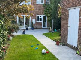 Beautiful Modern Cottage in Beaconsfield 3 bed, hotel i Jordans