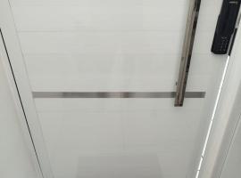 Apartamento bem localizado São Sebastião - SP, Hotel in São Sebastião