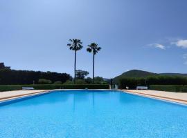 Ginkgo Studio - piscine, proche de la mer, Golf, WIFI, hotel in Mandelieu-la-Napoule