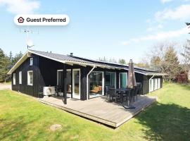 10 person holiday home in Fjerritslev-By Traum, hotel en Fjerritslev