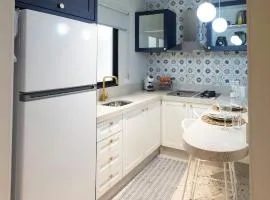 112-Studio completo e charmoso prox a UEL