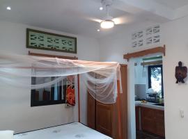 Tawanika lodge Nosy bé, hotel in Nossi-bé Island