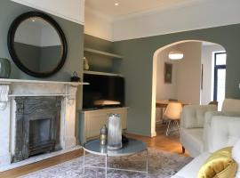 Beautiful 3 bed house in central Hebden Bridge, hotel in Hebden Bridge