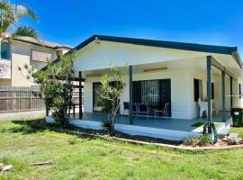 71 The Esplanade, Hotel in Woodgate