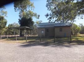 4 Manley Smith Drive WALKERS POINT, hotel a Woodgate