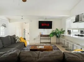 Near Safari & Beach - Backyard Games - AC - Pet OK