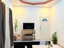 Apartamento Moderno con luz natural y balcón con vista Modern with natural light and balcony with a view, ξενοδοχείο σε Santa Rosa de Copan
