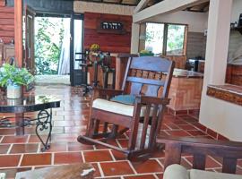 Paz y Tranquilidad, hotel in Marsella