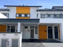 Cozy Homestay, hotell sihtkohas Kampung Dengkil