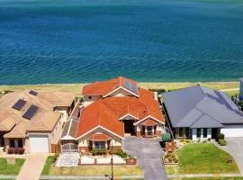 Manning River Mannor