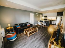The Spot Pet Friendly Furnished 3 Bedrooms Rental in Winnipeg 116, Hotel in Tuxedo