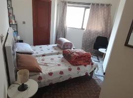 MM ROYAL suites, ξενοδοχείο στο Ισλαμαμπάντ